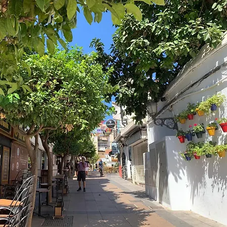 Ver6 - Design Studio, Pool, Beach, City Center *